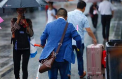 一直在路上一直在奔波一直不稳定
